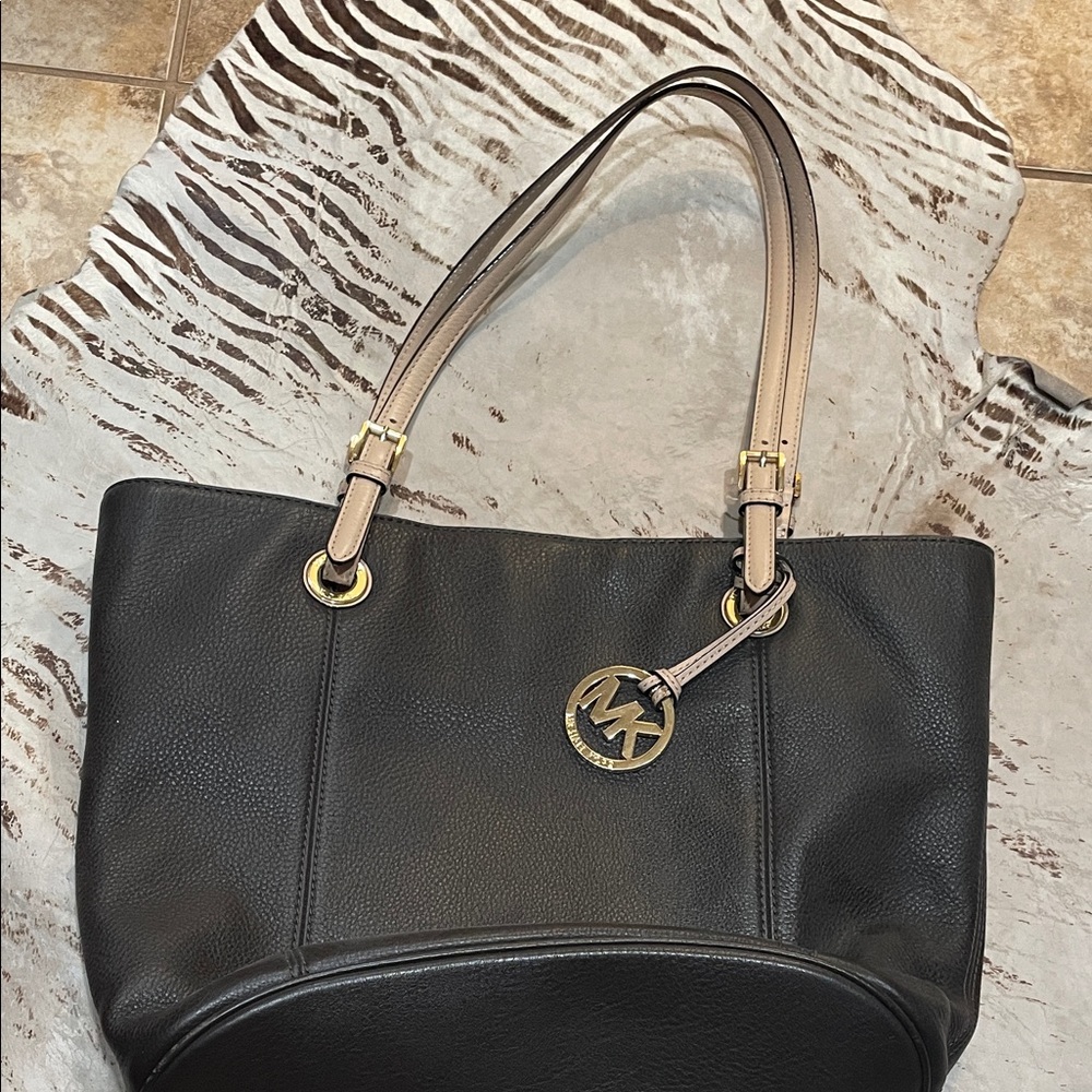 Michael Kors Black and Tan Shoulder Bag